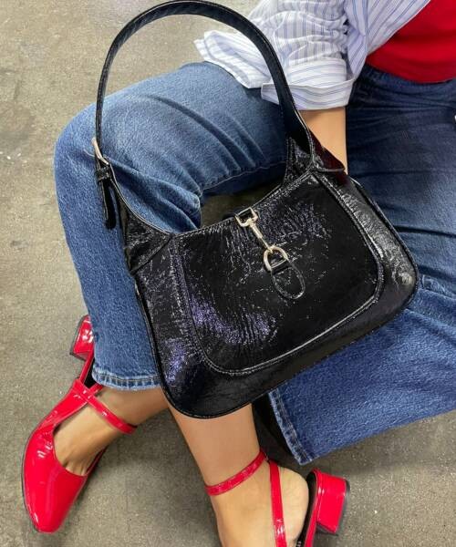 Bolso GU de Charol Negro Mod. 16 0064