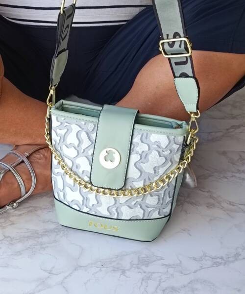 Bolso Bandolero color Aqua Mod. 10 0223