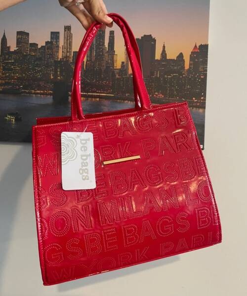 Bolsa de Mano en Charol Rojo Mod. 23 0269